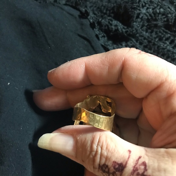 Preowned brass moon face ring - Picture 4 of 4